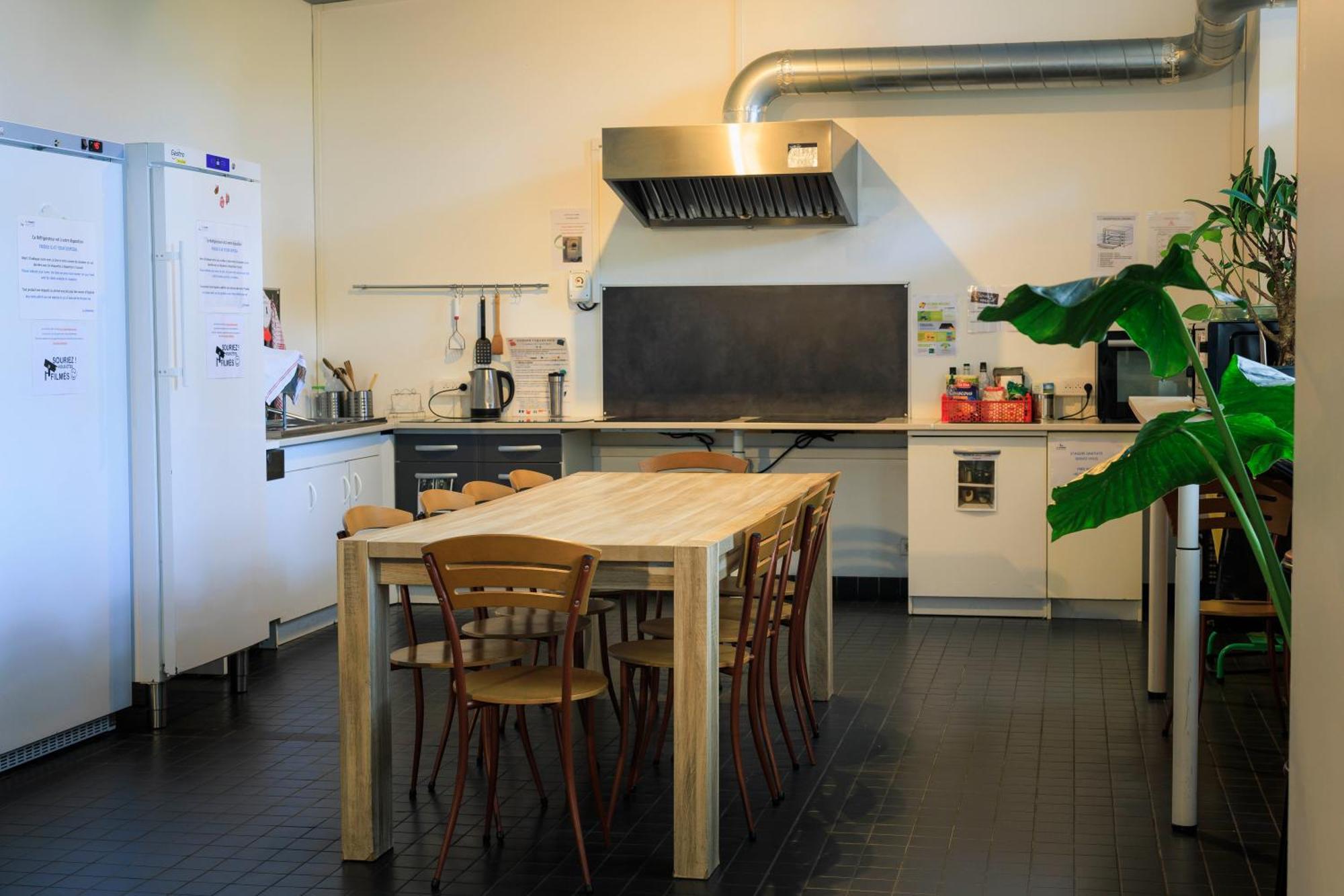 Auberge de Jeunesse HI Amiens Extérieur photo